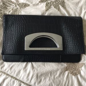 Bcbg generation clutch